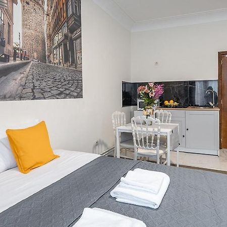 Palais Gare Du Nord Apartment Brussels Exterior photo